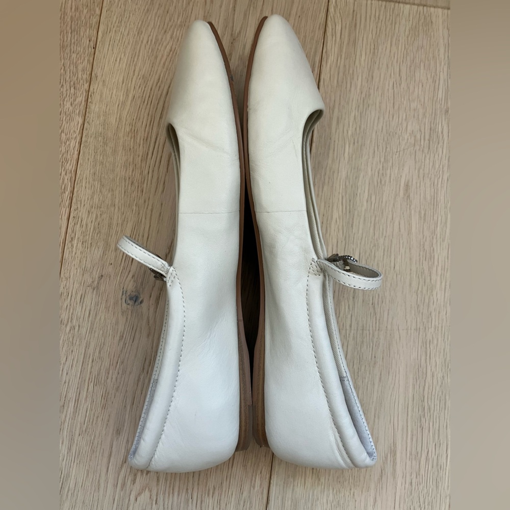 DOLCE VITA Reyes Ballet Flats Ivory Leather Size 7.5 - Picture 3 of 10